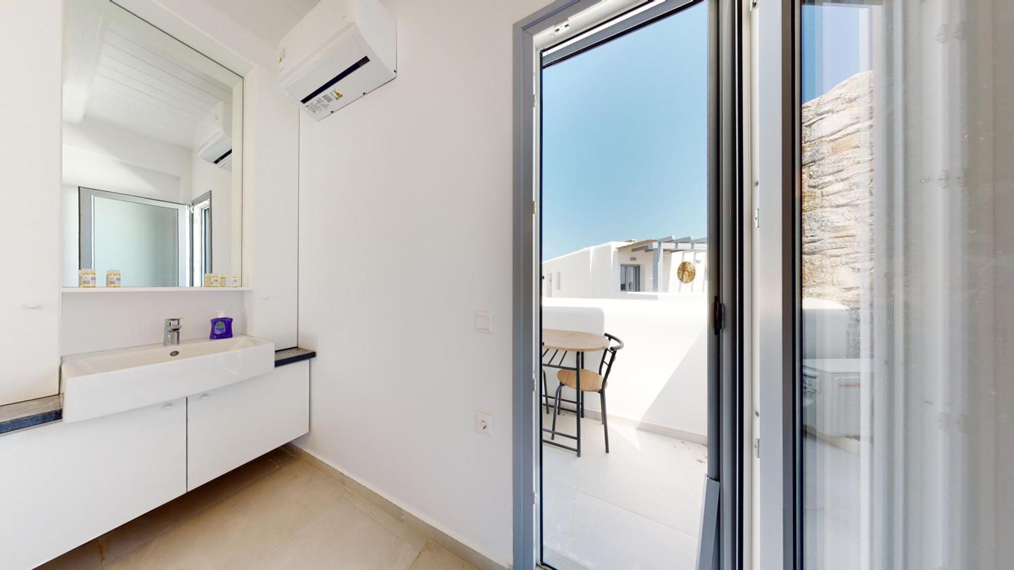 Hosting Moments Private Pool Holiday Home Ano Mera Eksteriør bilde