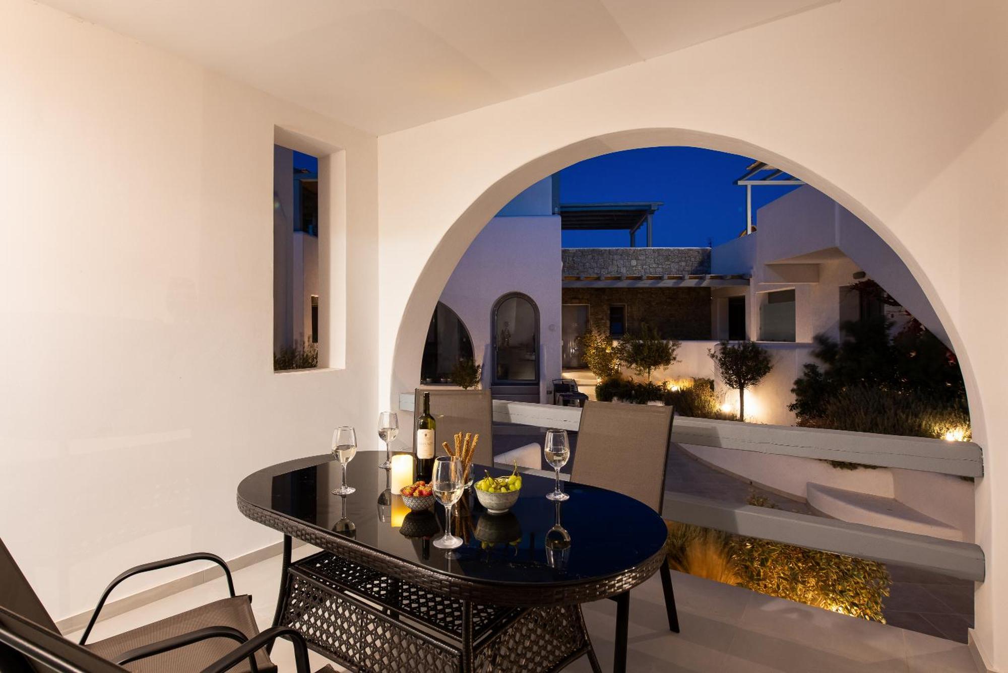 Hosting Moments Private Pool Holiday Home Ano Mera Eksteriør bilde